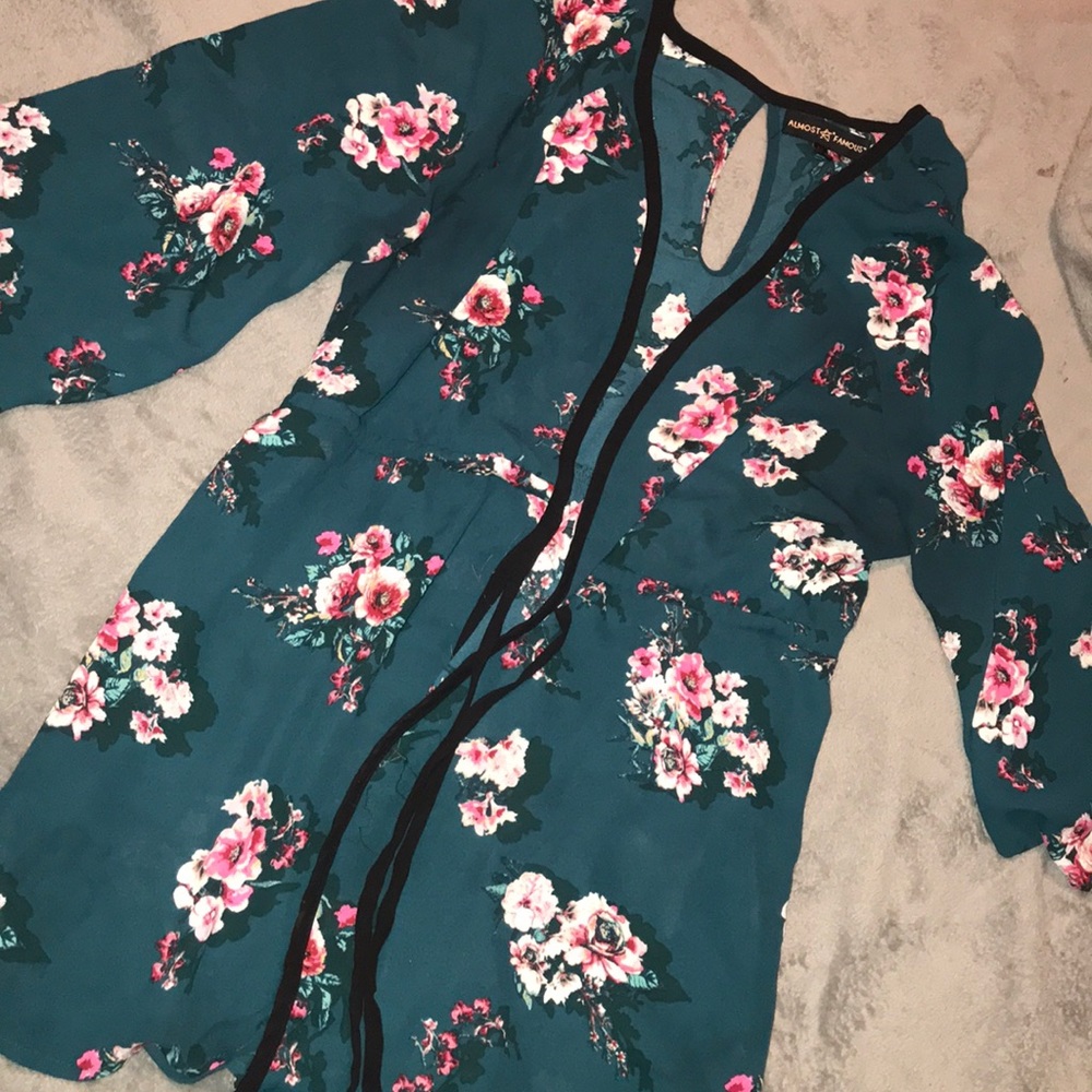 Floral kimino